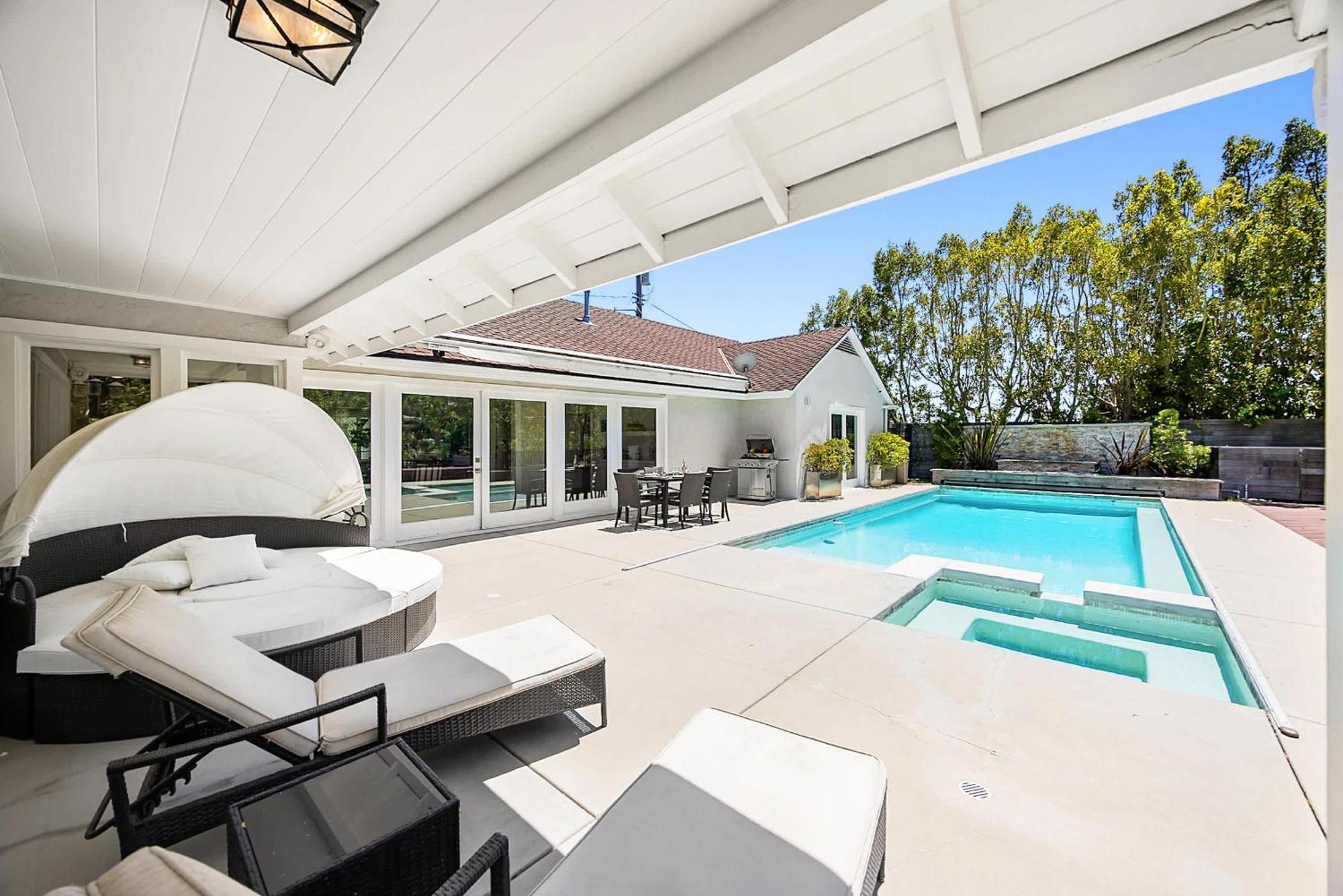 New Listing Beverly By Colby & Conrad * Los Angeles