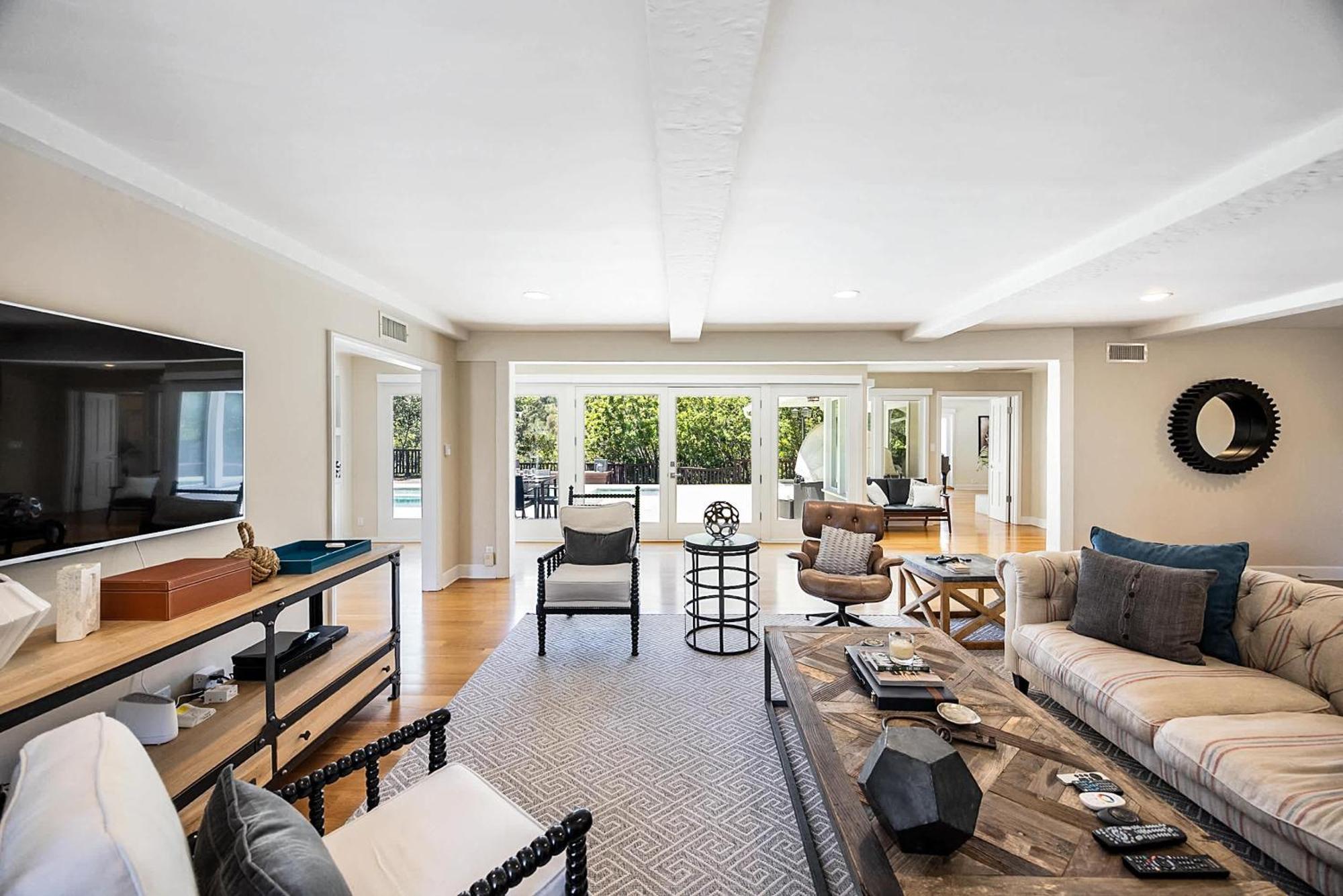 New Listing Beverly By Colby & Conrad Casa vacanze *